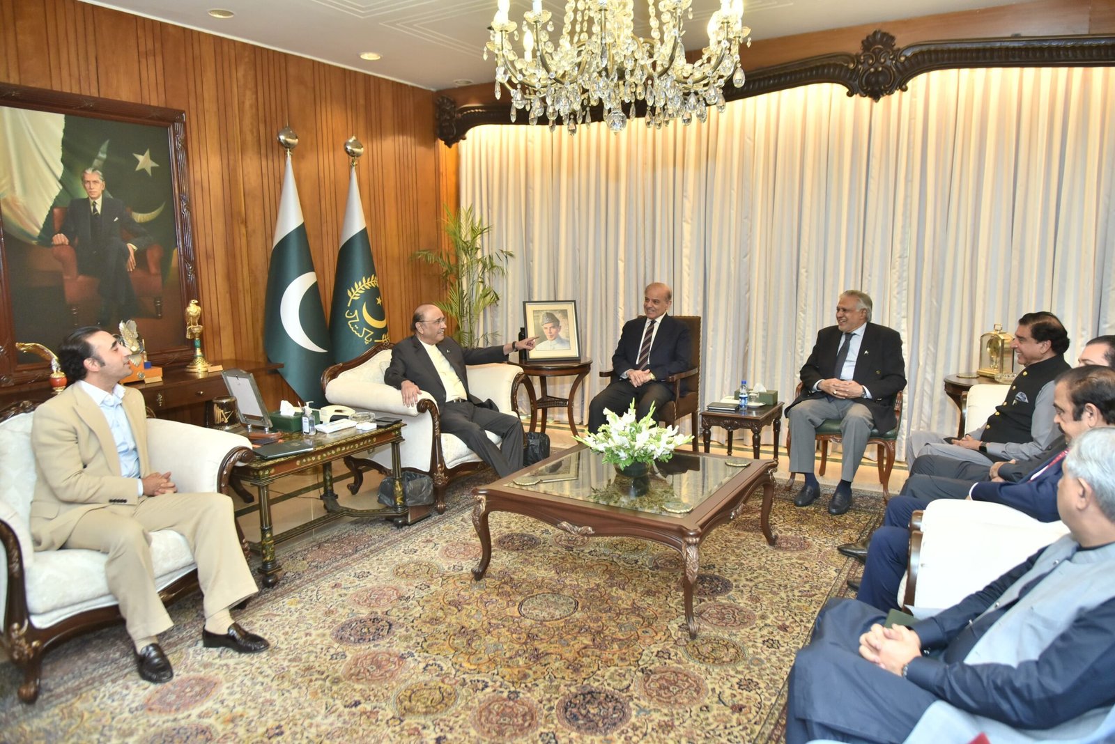 Budget meeting delayed amid coalition differences, President and PM hold key consultative meeting